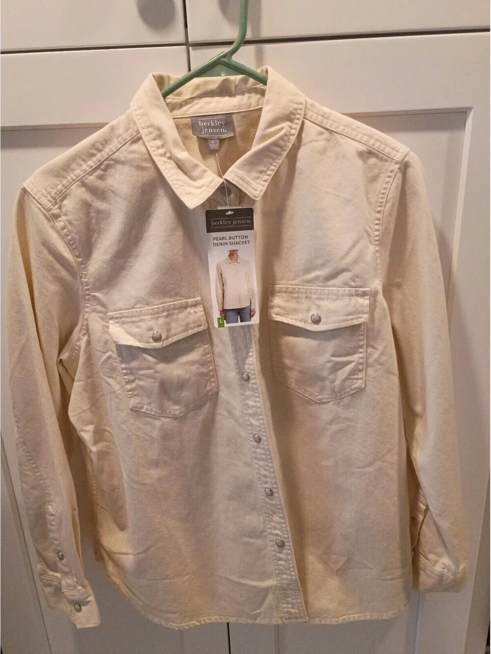 Berkley Jensen Pearl Button Denim Shacket in Cream, Size Large